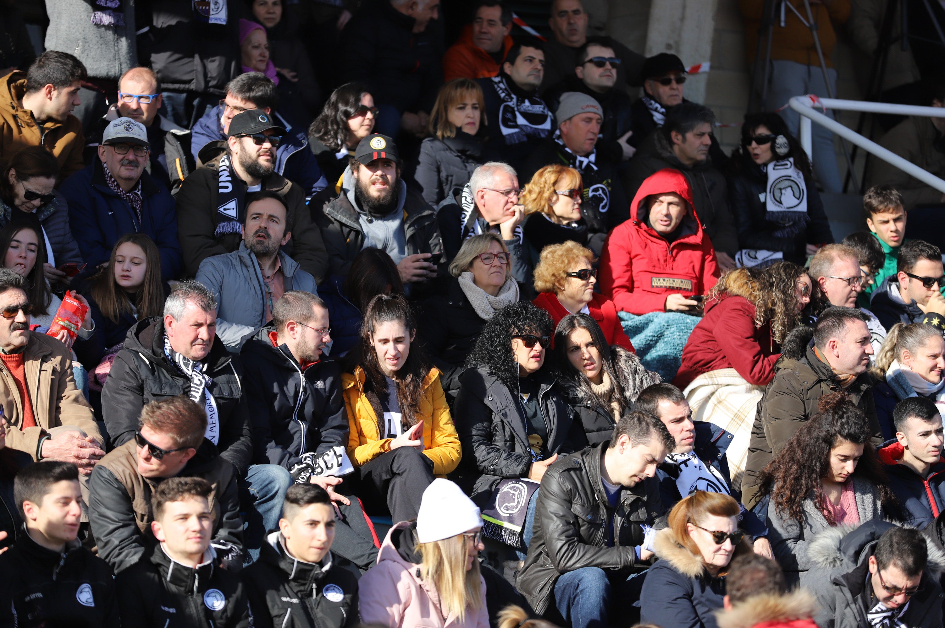 Fotos: Unionistas se eleva ante el Alavés B (4-2)