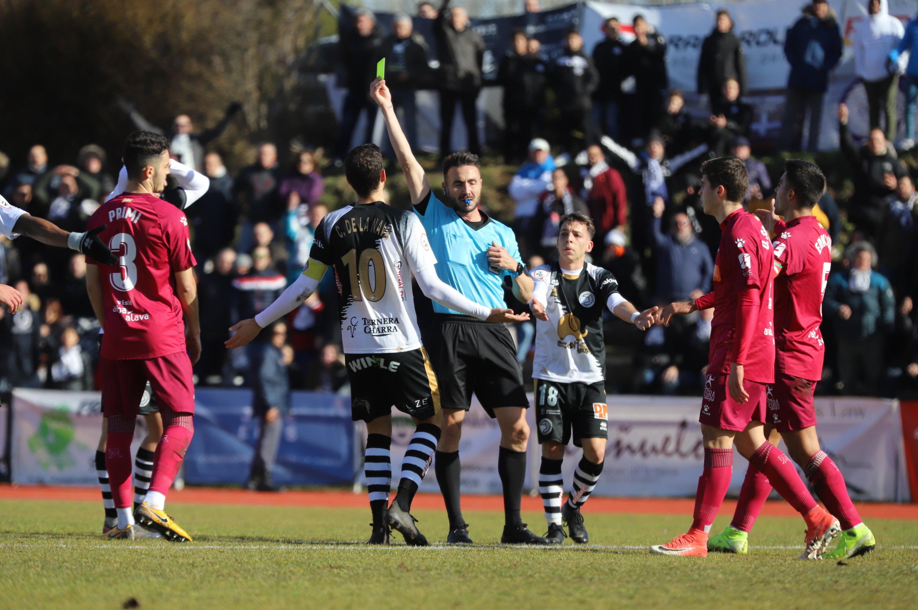 Fotos: Unionistas se eleva ante el Alavés B (4-2)