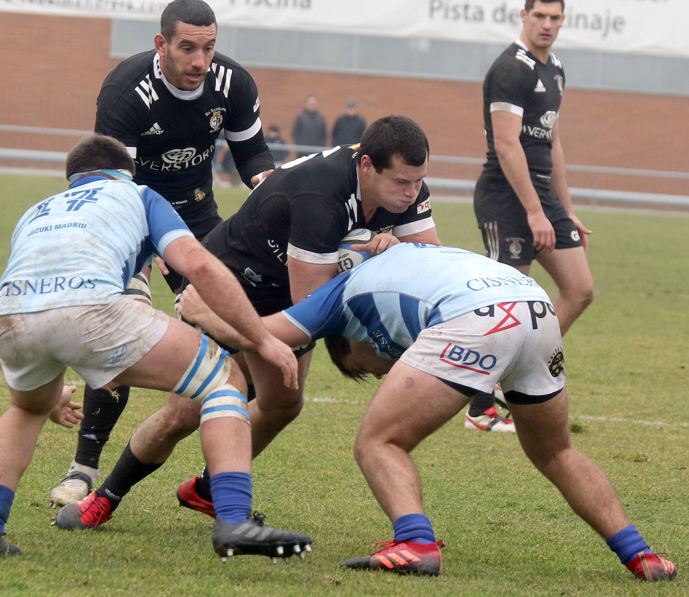 El SilverStorm Salvador ganó haciendo lo justo. Una mala primera parte y una horrible segunda en el haber de un equipo albinegro que estuvo entre fallón y pasota.