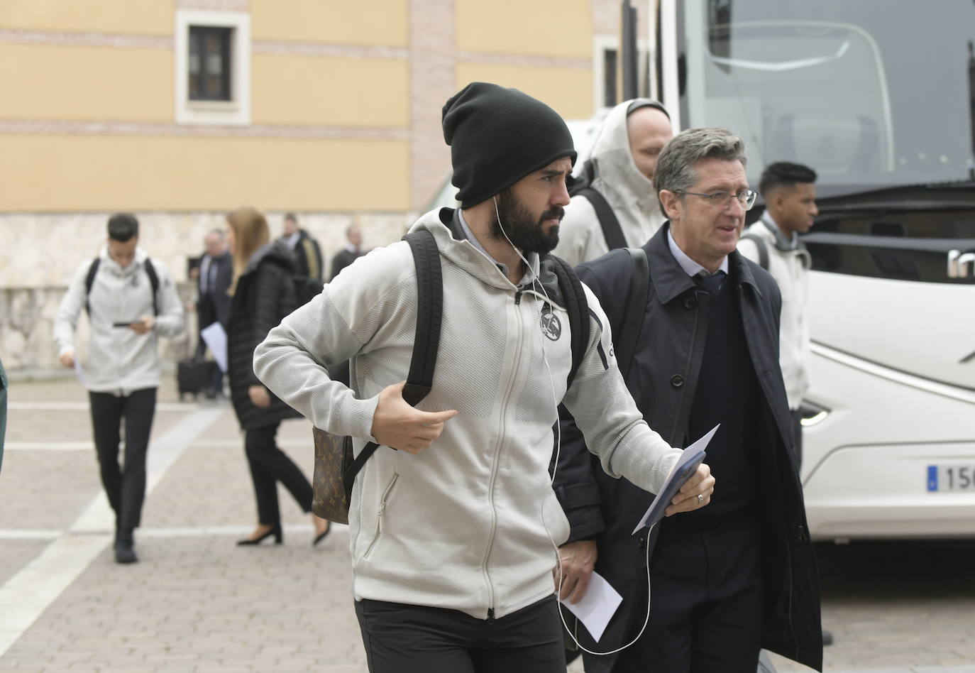 Fotos: La llegada del Real Madrid a su hotel en Valladolid