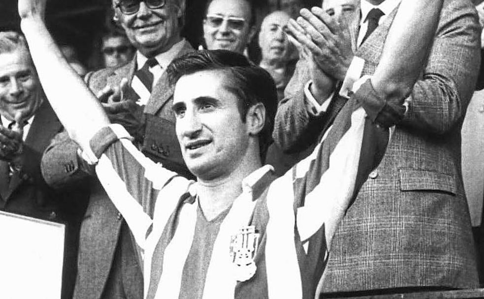 Isacio Calleja, aclamado por la afición el 15 de octubre de 1972 en el día de su homenaje.