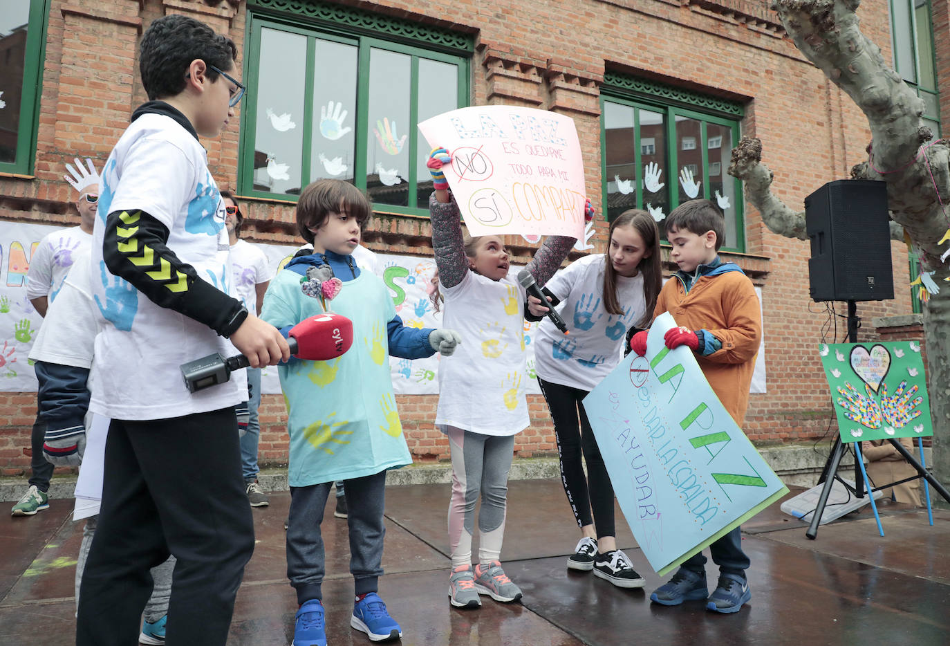 Happening en el colegio Isabel la Católica.