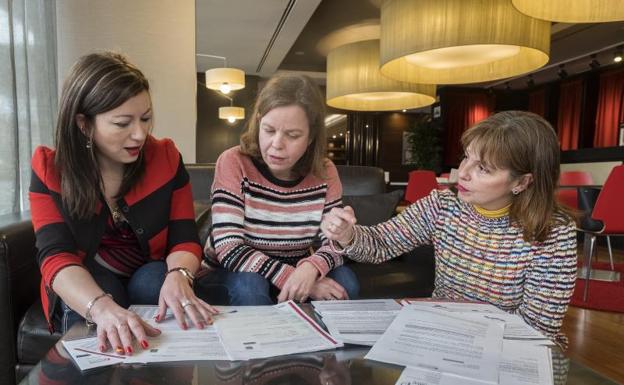 Alicia G. y las hermanas Carolina e Irene C. V. , afectadas por la quiebra de Cryo-Save, el mayor banco europeo de Células madre. 