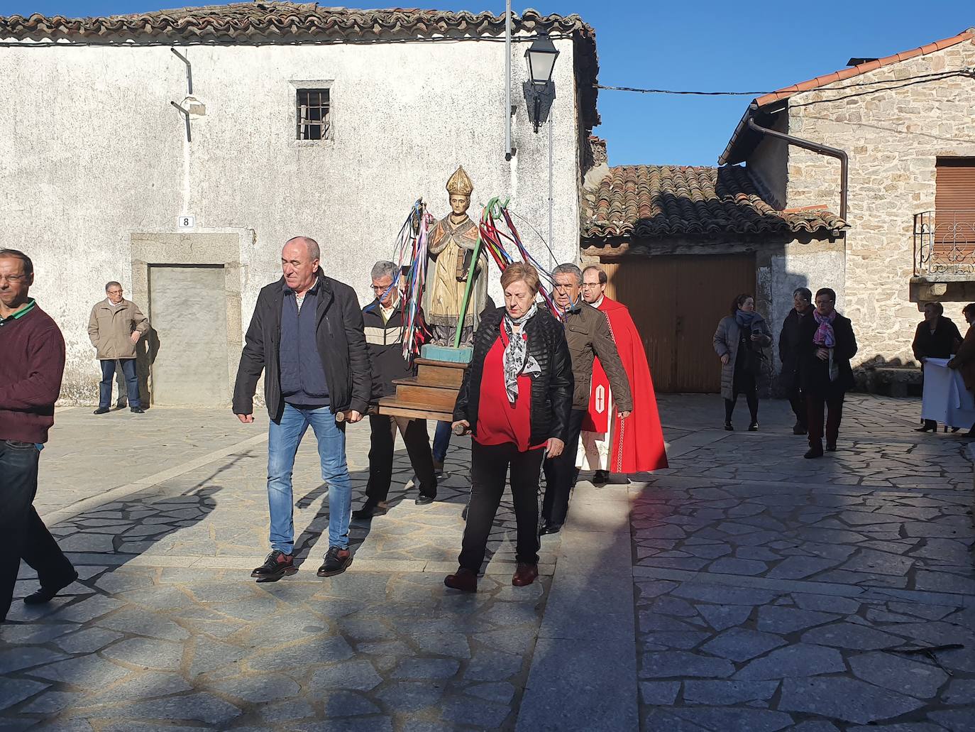 El Maíllo, Nava de Francia, Santibáñez, Fuentes de Béjar, Herguijuela y San Miguel de Valero celebran esta festividad en la que las gargantillas se convirtieron en protagonistas de la jornada