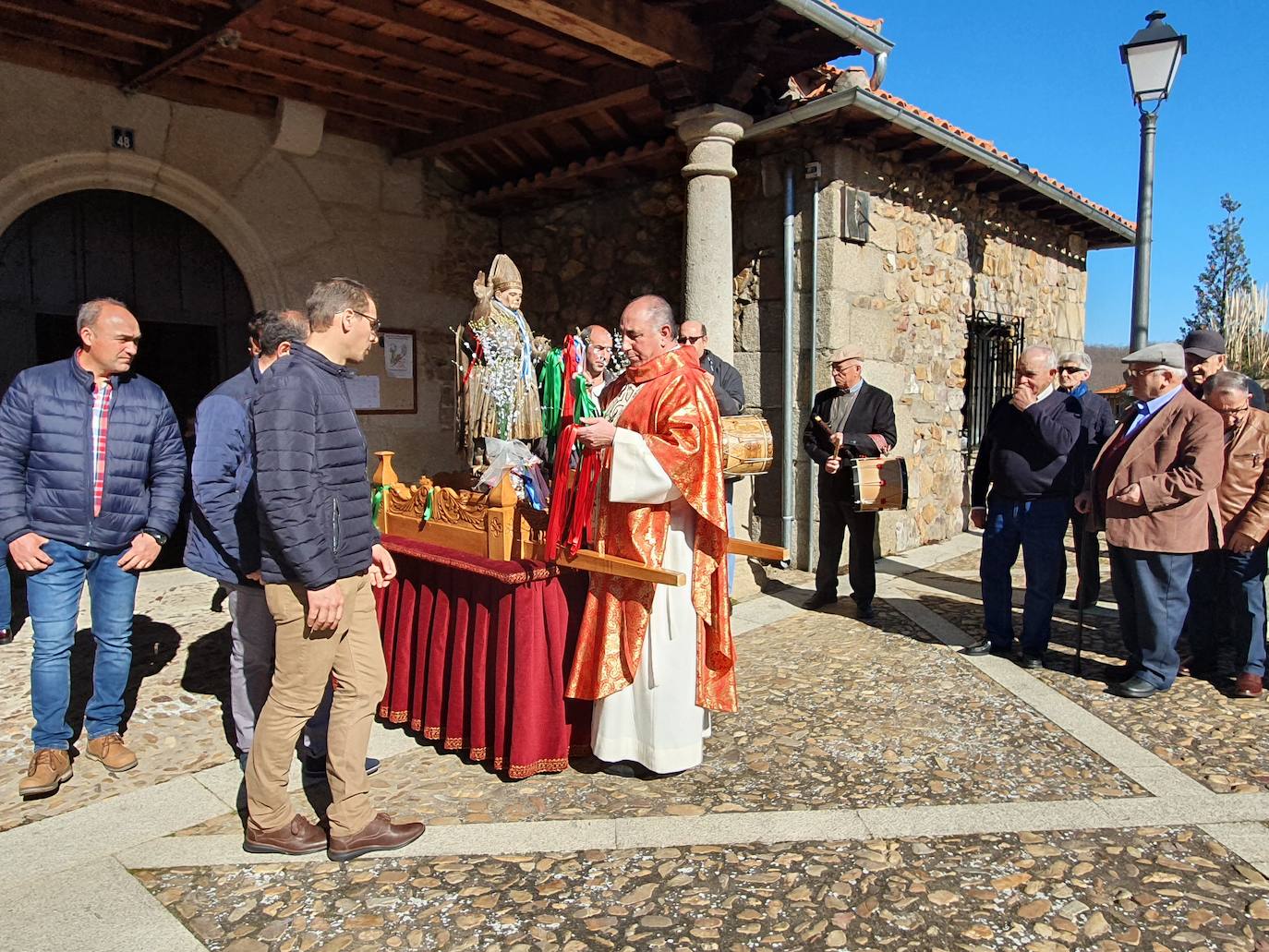 El Maíllo, Nava de Francia, Santibáñez, Fuentes de Béjar, Herguijuela y San Miguel de Valero celebran esta festividad en la que las gargantillas se convirtieron en protagonistas de la jornada