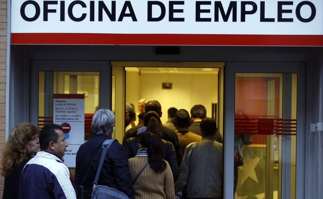 El paro sube un 2,88% en enero y deja la cifra de desempleados en Castilla y León en 143.905