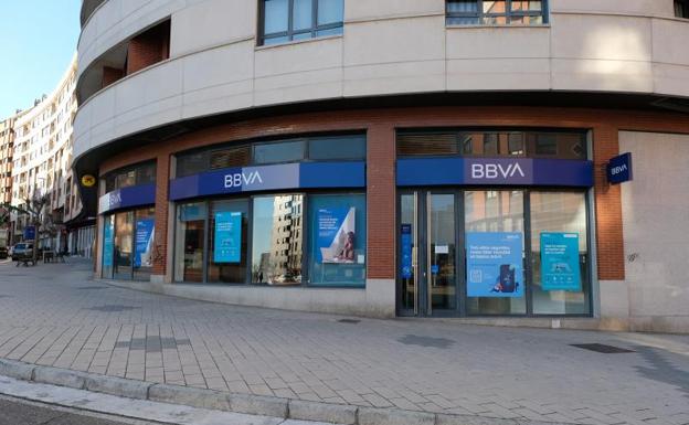 Oficina del BBVA en la calle Manuel Azaña, en Parquesol. 