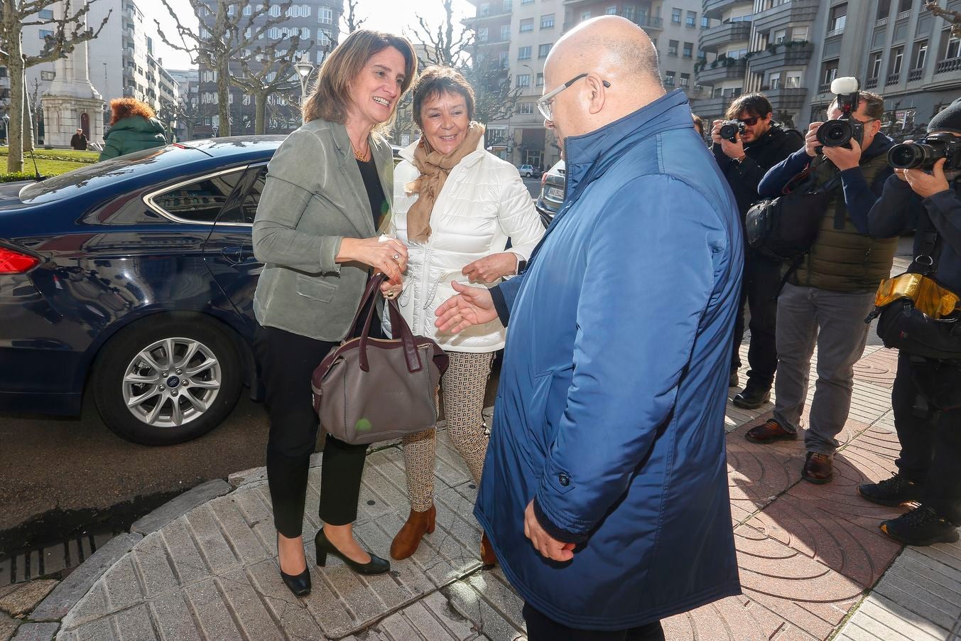 La ministra de Transición Ecológica y Reto Demográfico, Teresa Ribera, se reúne con el secretario general de CCOOCyL, Vicente Andrés; el secretario general de UGTCyL, Faustino Temprano; la delegada del Gobierno en Castilla y León, Mercedes Martín, y el subdelegado del Gobierno en León, Faustino Sánchez, para abordar la Mesa por un Futuro para León..