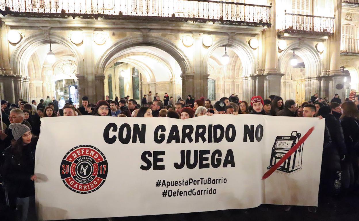 Concentración en la Plaza contra las casas de apuestas. 