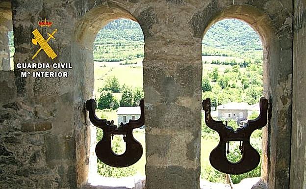 Campanario de Irús, objeto del robo de campanas en 2017.