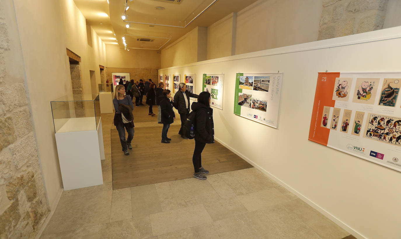 La Casa Junco acoge una exposición sobre Vietnam.