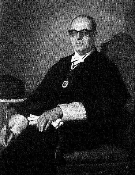 Antonio Tovar investido como Rector de la Universidad de Salamanca.