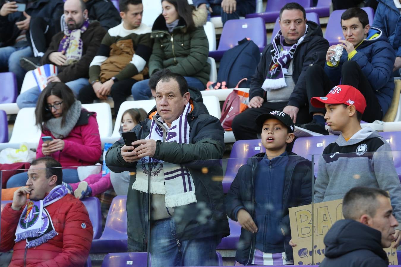 Si has estado en el estadio José Zorrilla presenciando el partido Real Valladolid-Villarreal, puede que la cámara de nuestro fotógrado te haya «pillado»