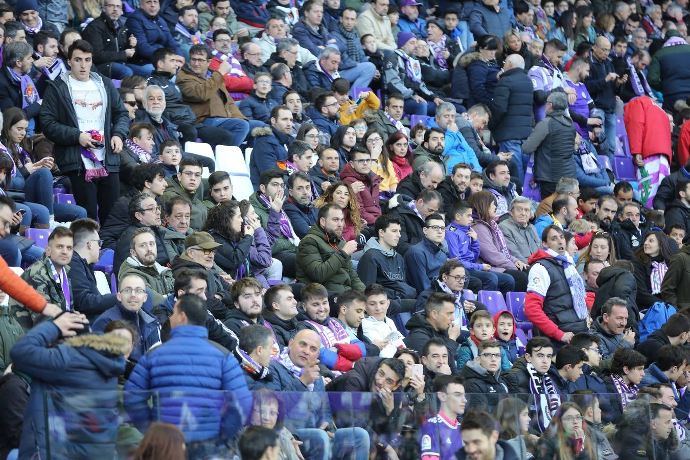 Si has estado en el estadio José Zorrilla presenciando el partido Real Valladolid-Villarreal, puede que la cámara de nuestro fotógrado te haya «pillado»