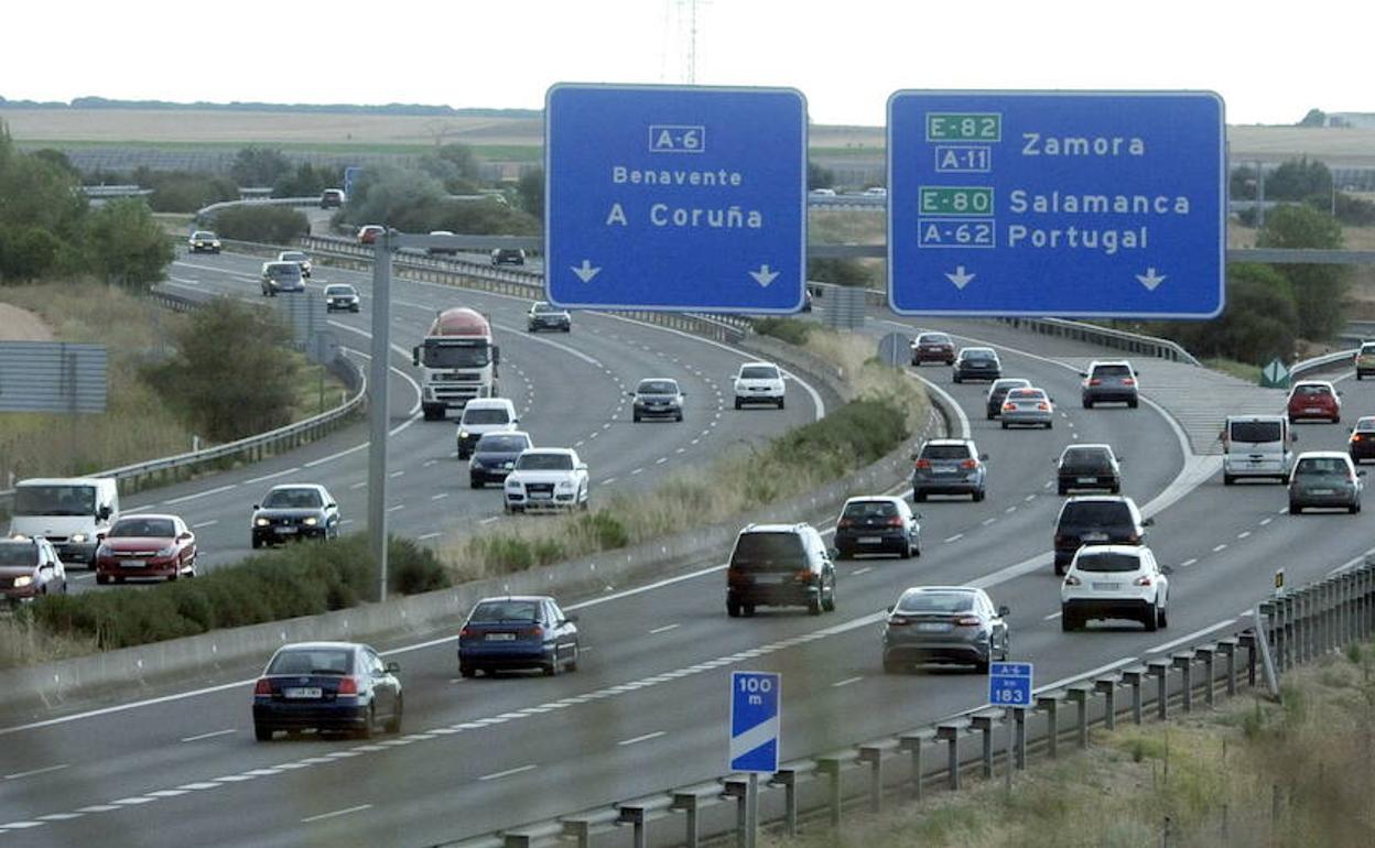 Autovía de Castilla, a su paso por Tordesillas. 