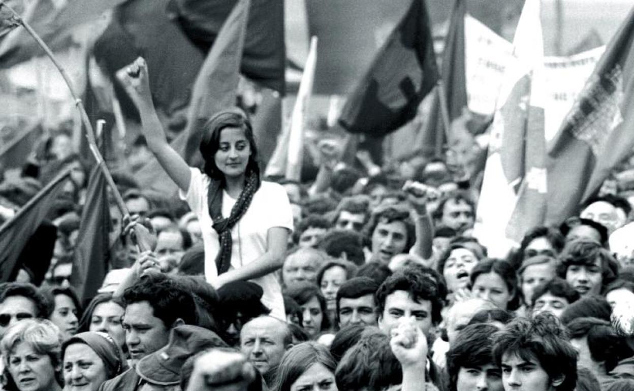 Manifestación en Villalar de los Comuneros, a finales de los año 70, reivindicando la autonomía.