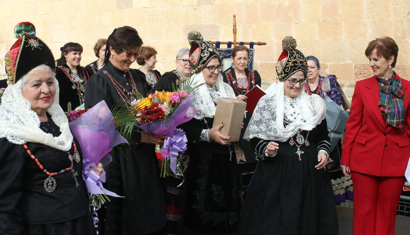 El barrio de San Lorenzo celebra Santa Águeda 