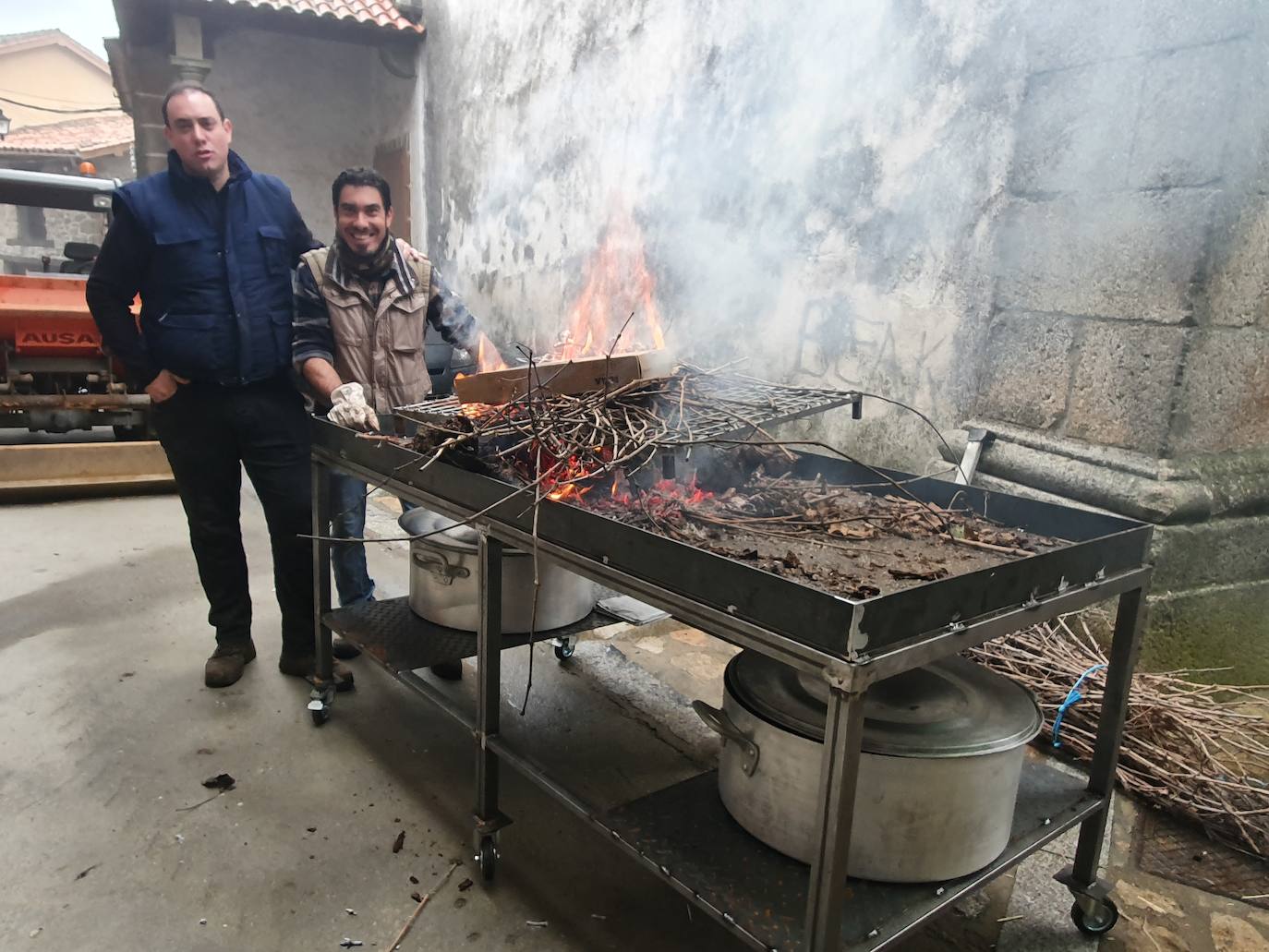Encarna Sánchez y José María Martín fueron nombrados Matancera y Matancero de Honor, una gran sorpresa para los elegidos, pues nada sospechaban del reconocimiento que les rendiría el pueblo
