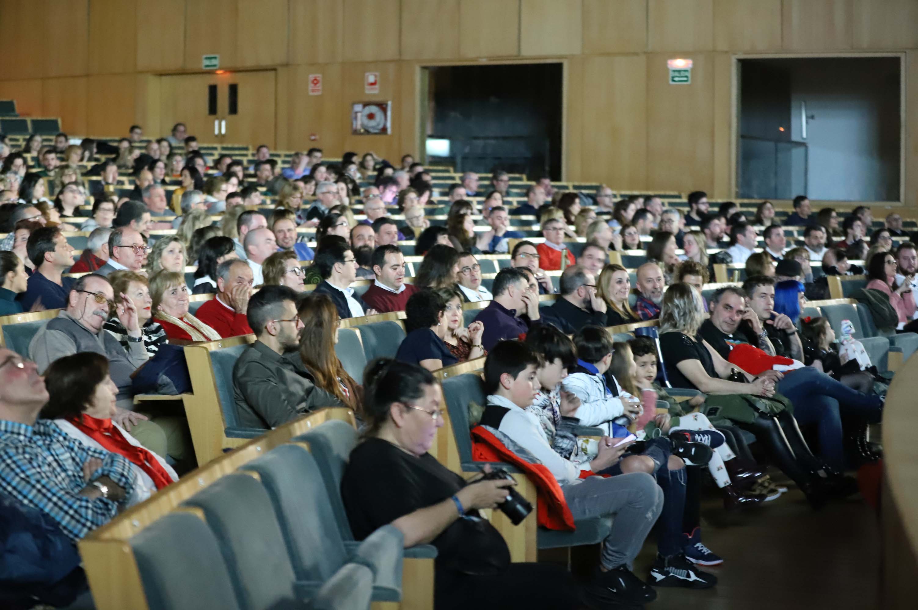 Fotos: Animada Gala del Amor y del Humor en Salamanca con un guiño a la inclusión