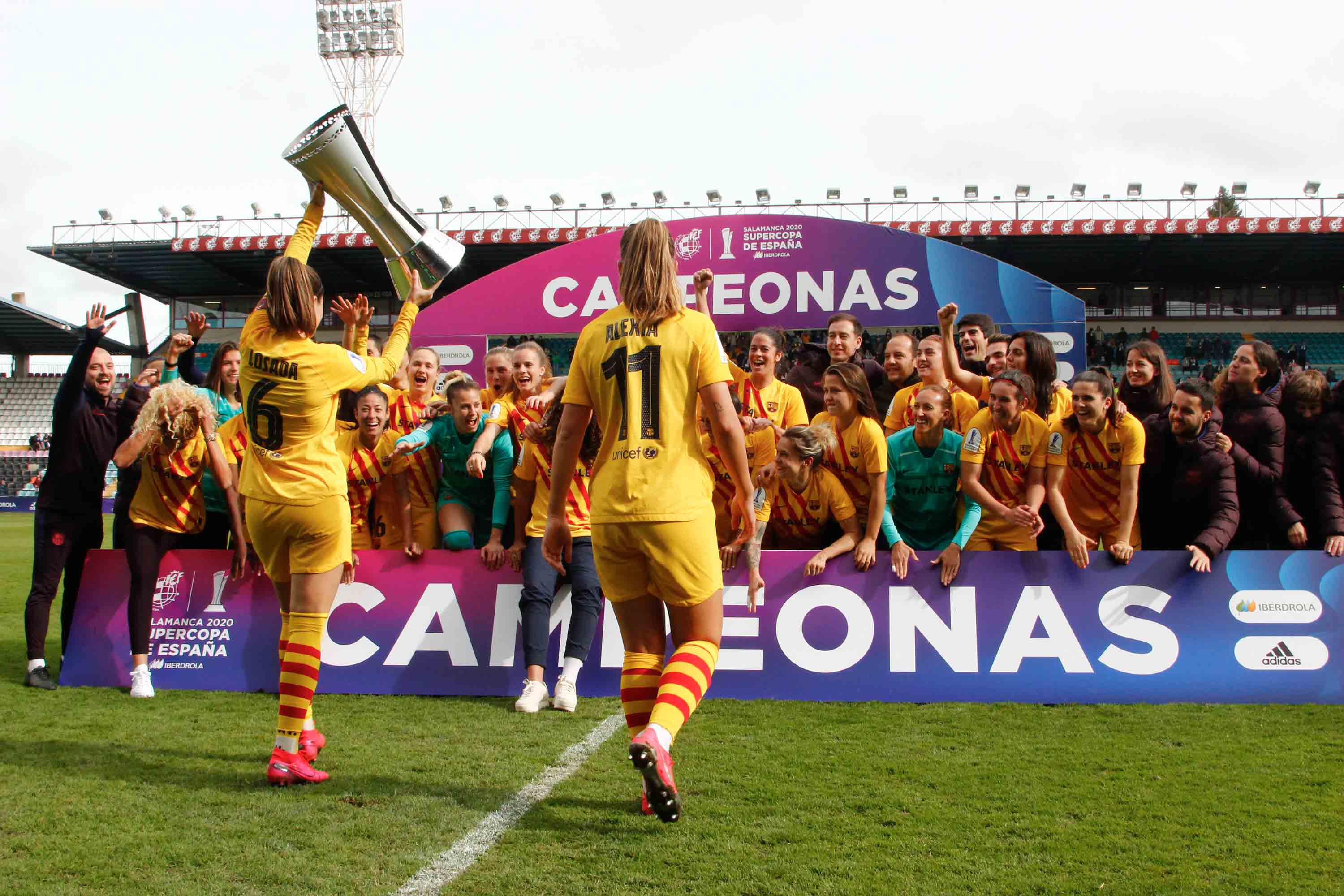 El equipo catalán se muestró muy superior desde el primer minuto a la Real Sociedad con cuatro goles de Marta Torrejón, MVP de la gran final celebrada en el estadio Helmántico
