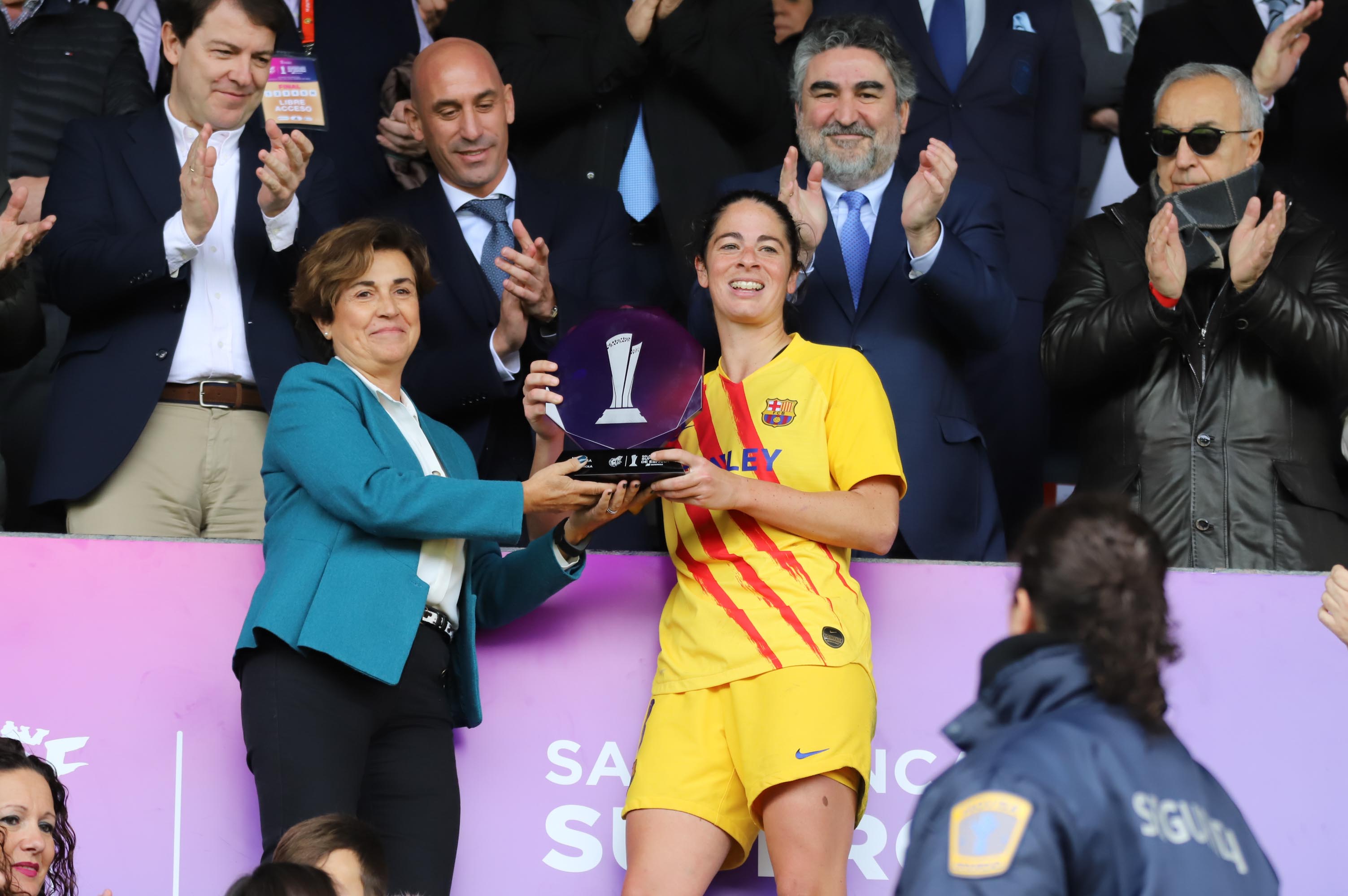 El equipo catalán se muestró muy superior desde el primer minuto a la Real Sociedad con cuatro goles de Marta Torrejón, MVP de la gran final celebrada en el estadio Helmántico