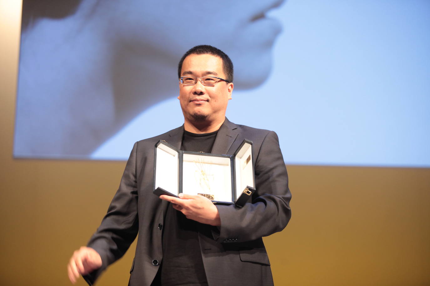 El cineasta surcoreano recibió una espiga de honor de la Seminci en 2014, edición que le dedicó un ciclo monográfico y un ciclo. 