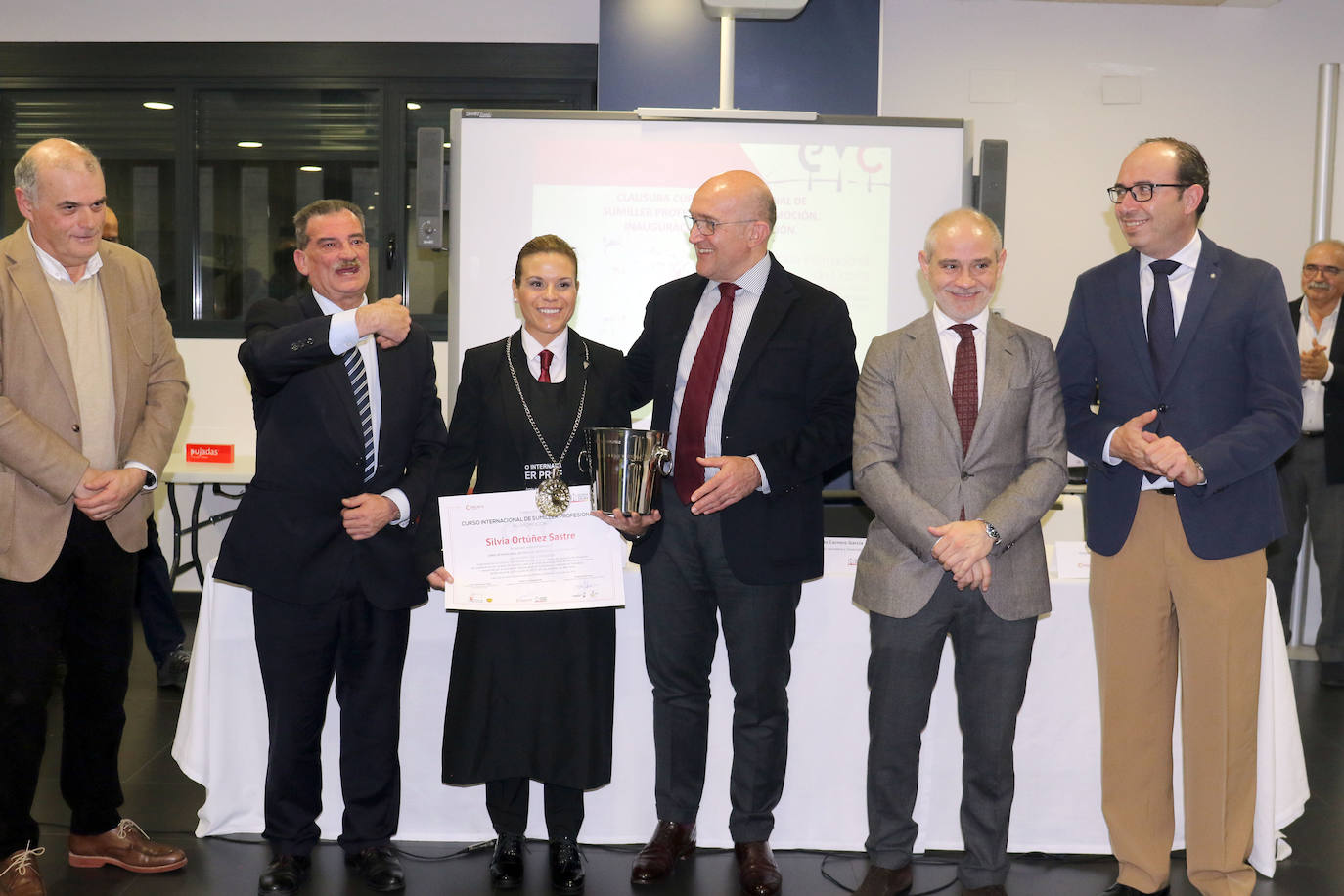 Los Sumiller han recibido hoy un reconocimiento en la escuela de la capital.