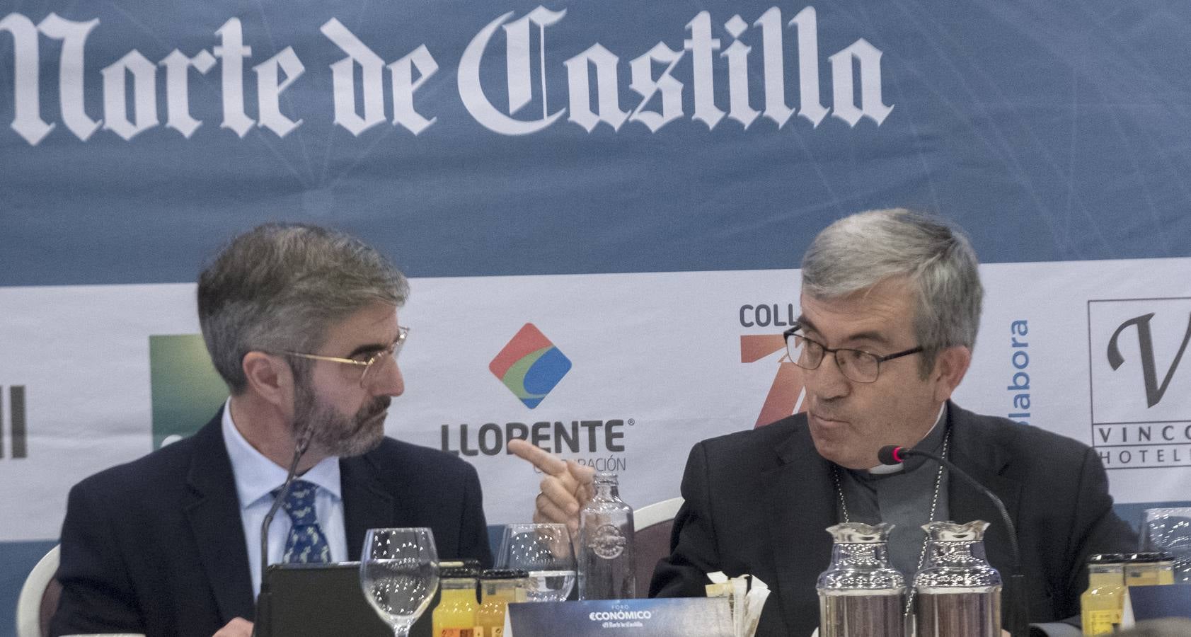 El obispo auxiliar de Valladolid defiende en el Foro de El Norte una visión más humanista de la sociedad y la economía basada en el respeto a las ideas de los demás.