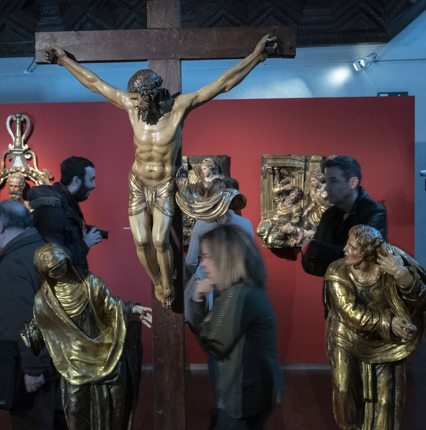 Las piezas, procedentes de la vallisoletana iglesia de Santiago, han sido recuperadas por técnicos del museo y del Centro de Conservación y Restauración de Bienes Culturales de la Junta de Castilla y León. 