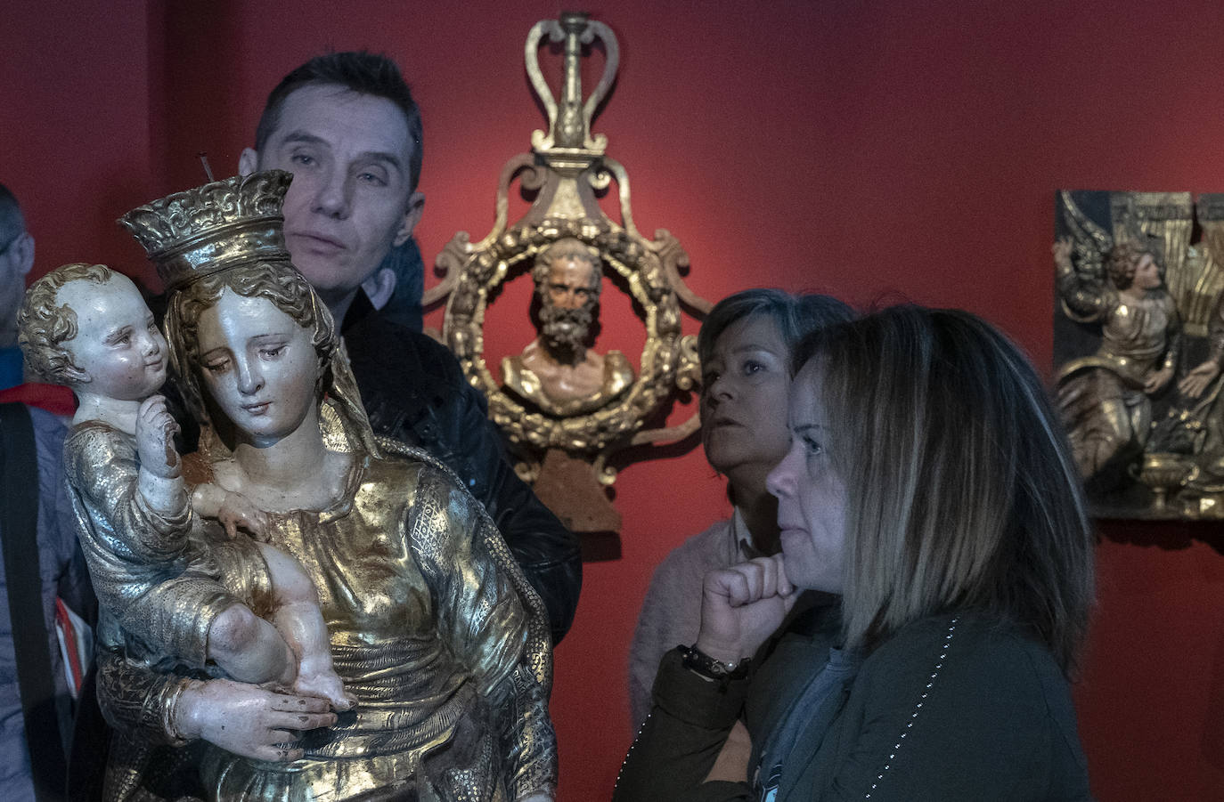 Las piezas, procedentes de la vallisoletana iglesia de Santiago, han sido recuperadas por técnicos del museo y del Centro de Conservación y Restauración de Bienes Culturales de la Junta de Castilla y León. 