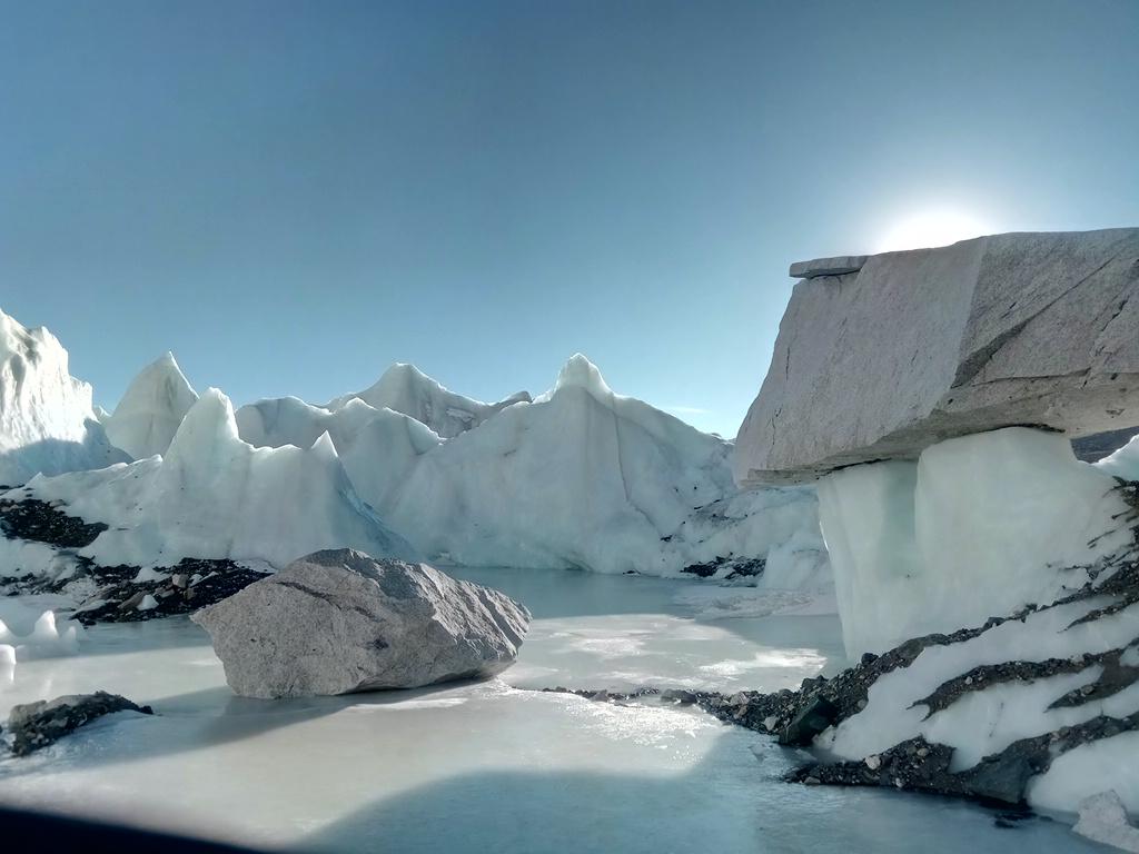 El leonés Sergio Pérez Fernández participa en la expedición de Álex Txikon para asaltar la cima más alta del mundo, el Everest. El montañero participa en la expedición 'Road to Himalayas' que espera hacer cima a partir del día 20.