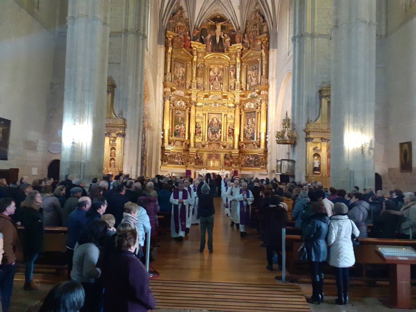 Funeral en Medina de Rioseco del sacerdote Alejandro Ovelleiro 'Jano'. 