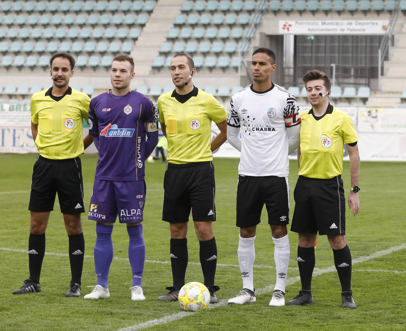 El Palencia Cristo golea a un blanco Salamanca UDS B. 