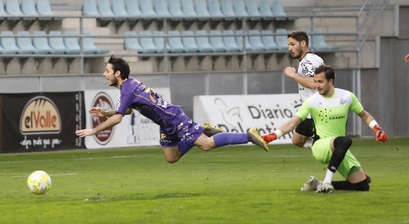 El Palencia Cristo golea a un blanco Salamanca UDS B. 