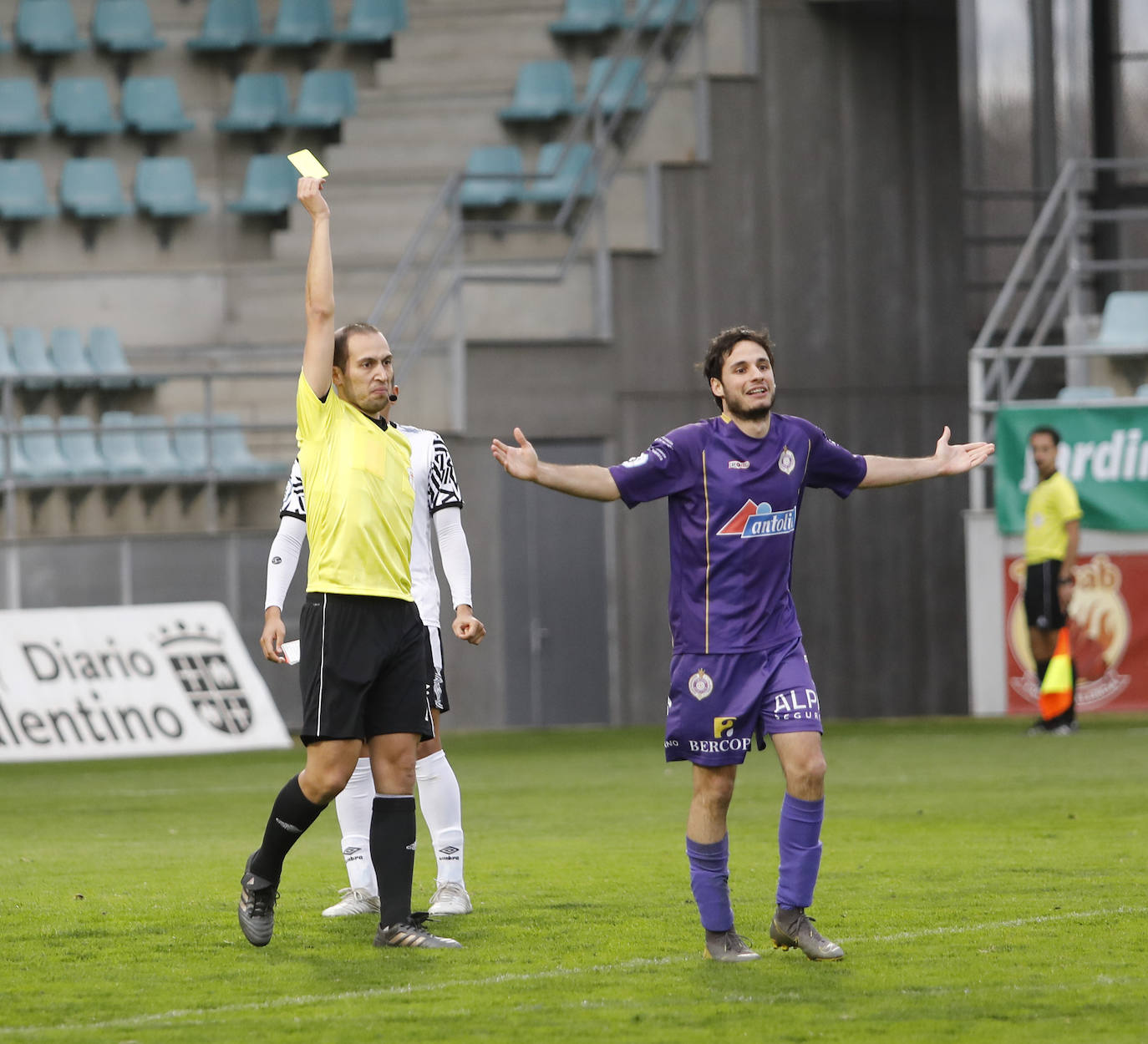 El Palencia Cristo golea a un blanco Salamanca UDS B. 