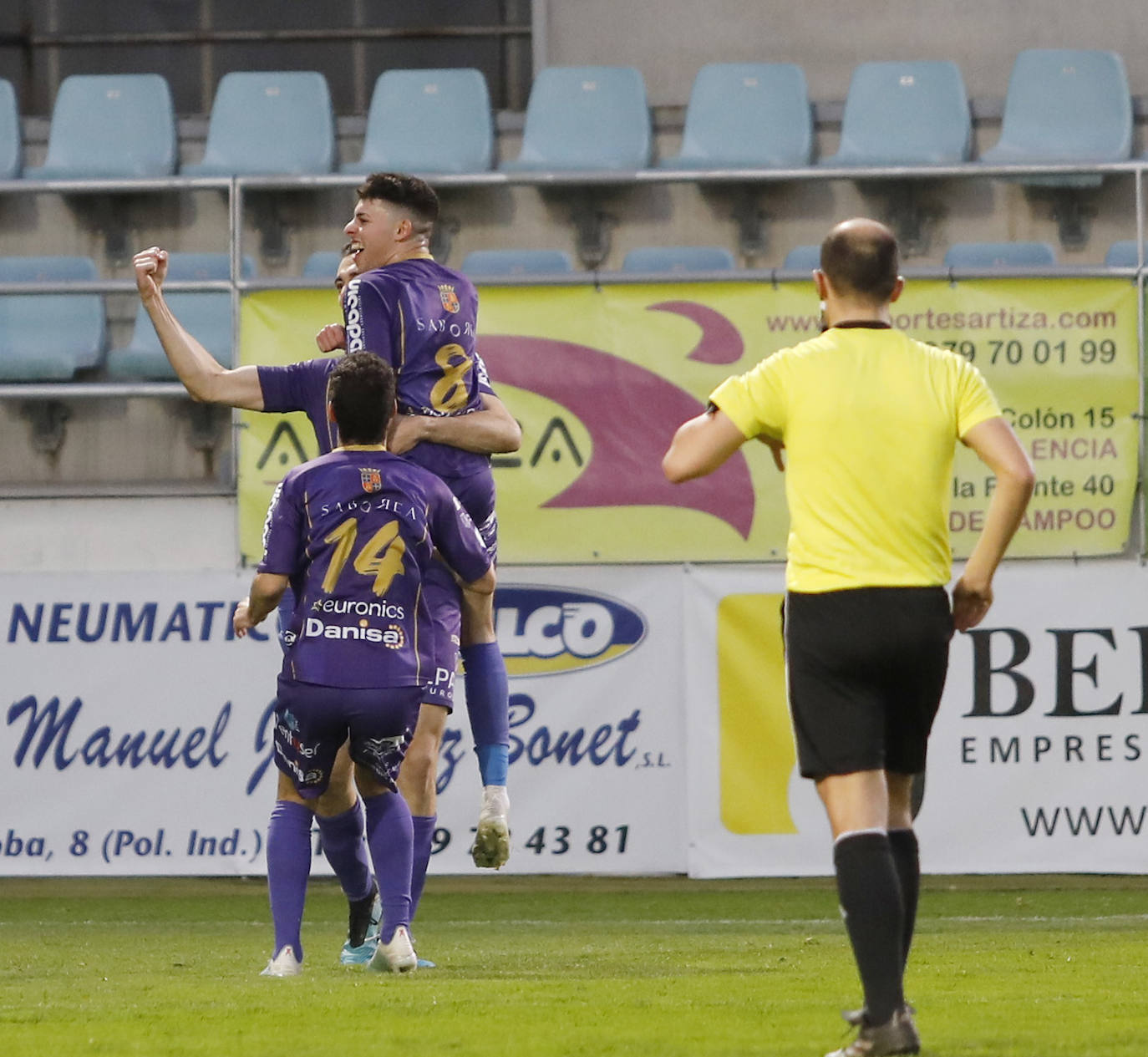 El Palencia Cristo golea a un blanco Salamanca UDS B. 