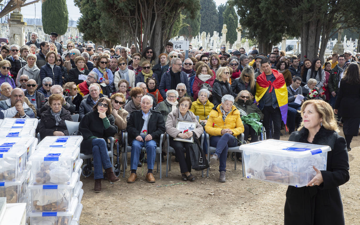 Fotos: Inauguración del Memorial del cementerio de El Carmen de Valladolid
