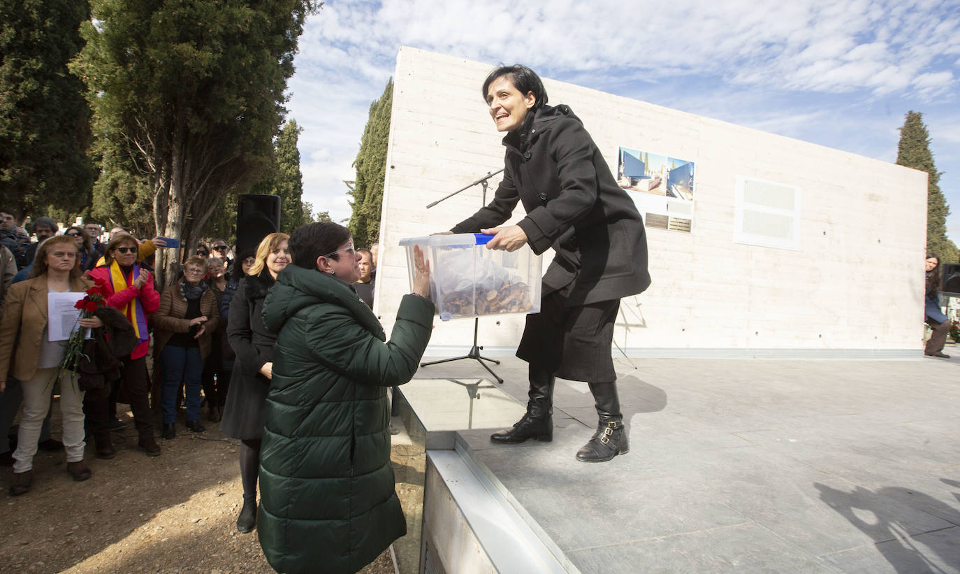 Fotos: Inauguración del Memorial del cementerio de El Carmen de Valladolid