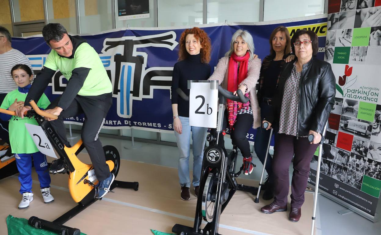 Santi Blanco, Ana Suárez, María José Fresnadillo y Eva Picado, junto a Teresa Martín.