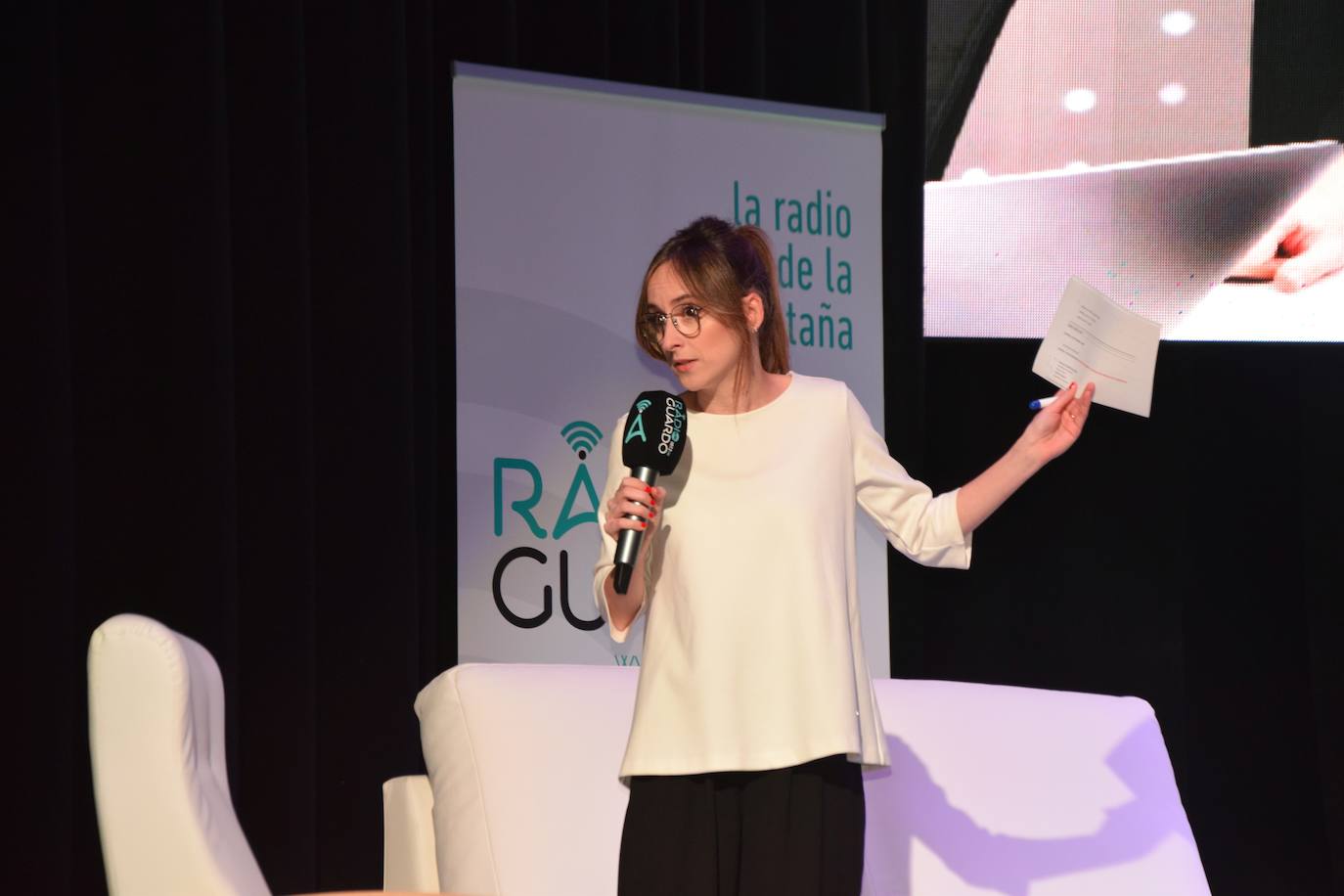 Guardo estrena radio local.