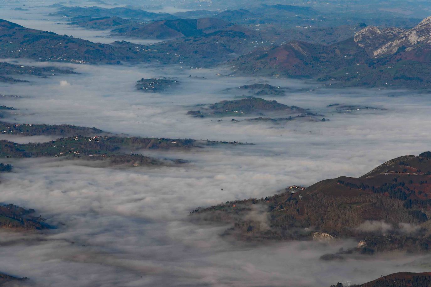 Fotos: Las espectaculares imágenes que deja la Travesía en globo por los Picos