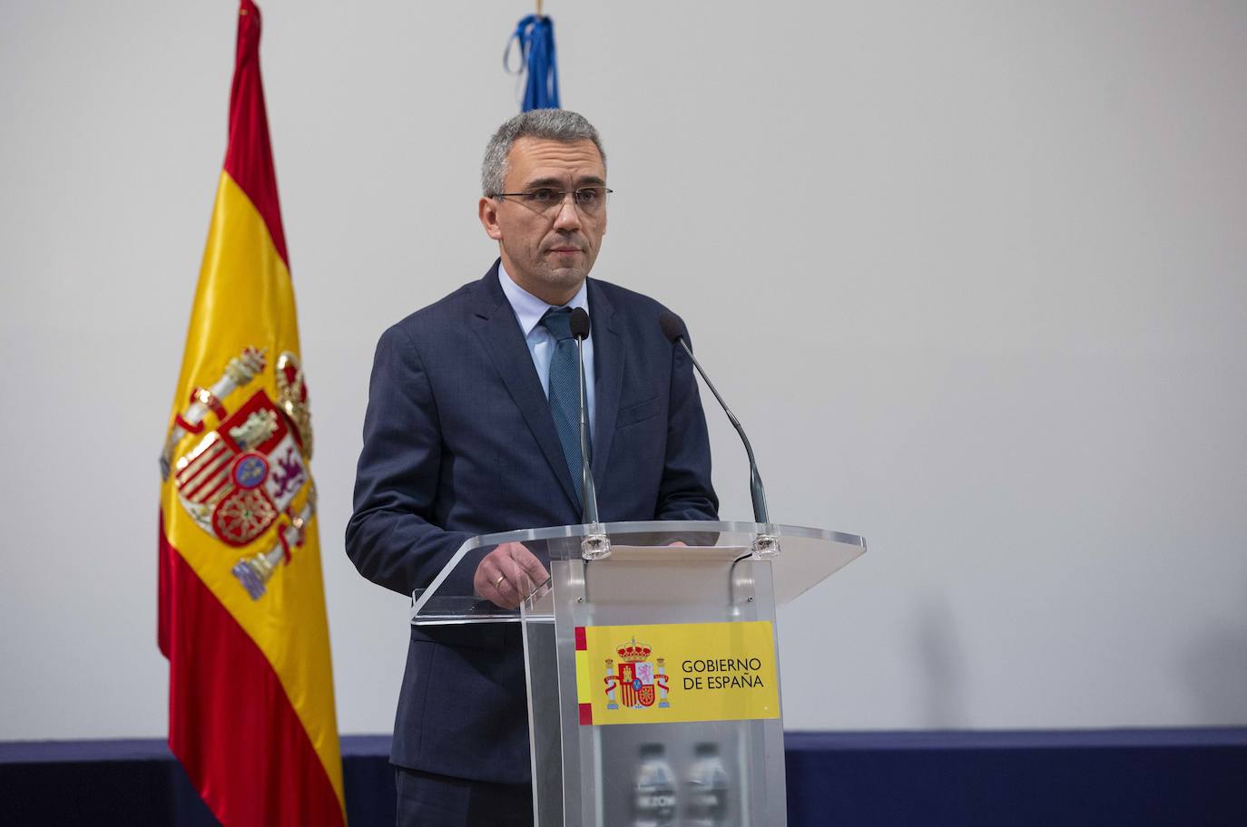 En el patio de butacas se encontraban los sindicatos, universidades, organizaciones agrarias, rivales políticos como Martín Fernández (edil de Cs en Valladolid) y Javier García Bartolomé (concejal de Vox en Valladolid), los vicepresidentes de la Diputación Guzmán Gómez y Víctor Alonso o el alcalde de la ciudad, Óscar Puente.