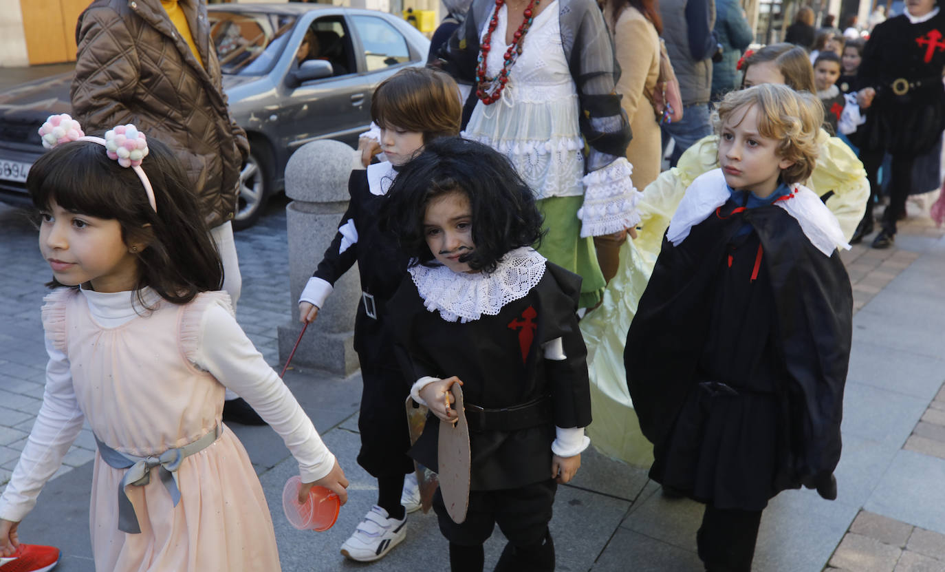 El colegio Jorge Manrique de Palencia vive el carnaval. 