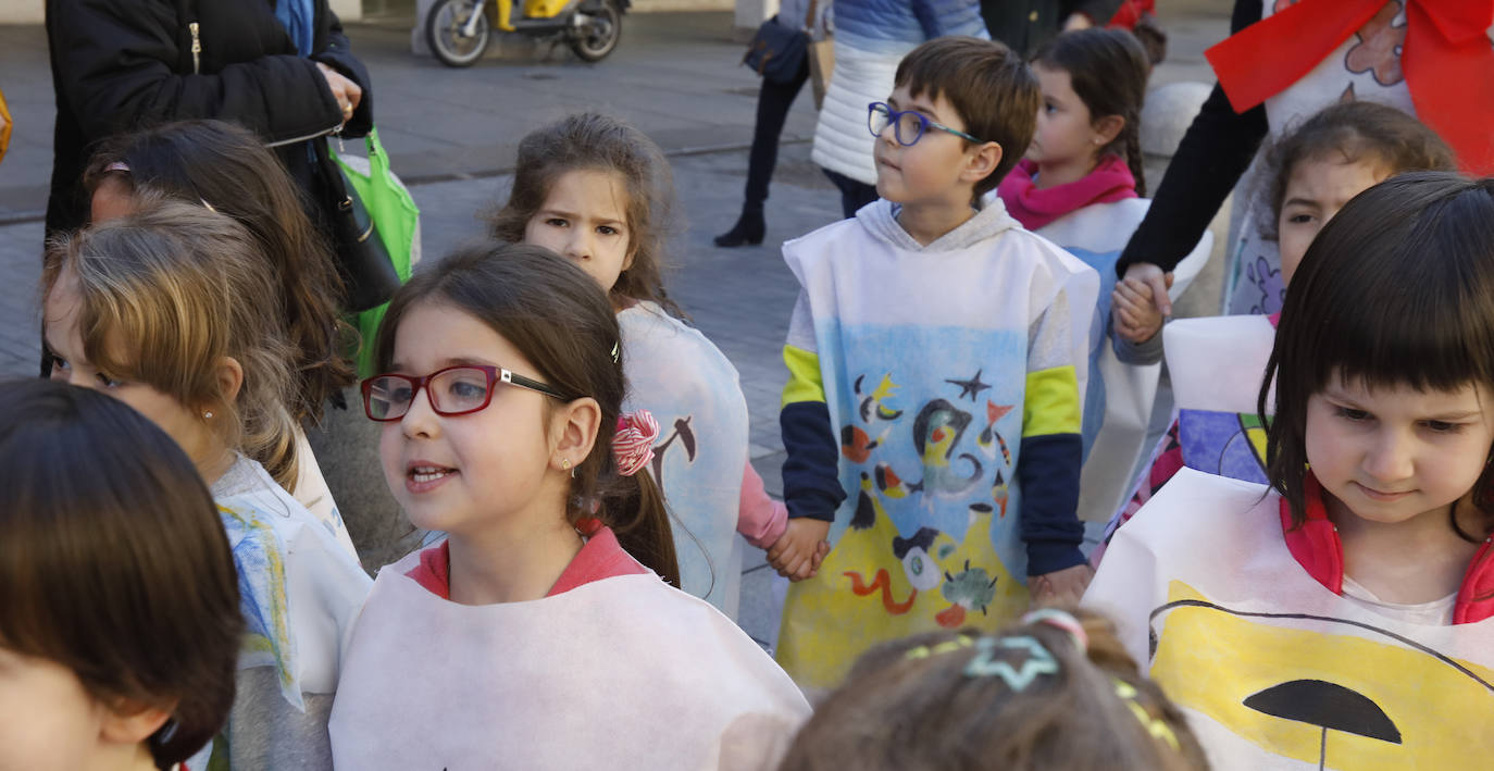 El colegio Jorge Manrique de Palencia vive el carnaval. 