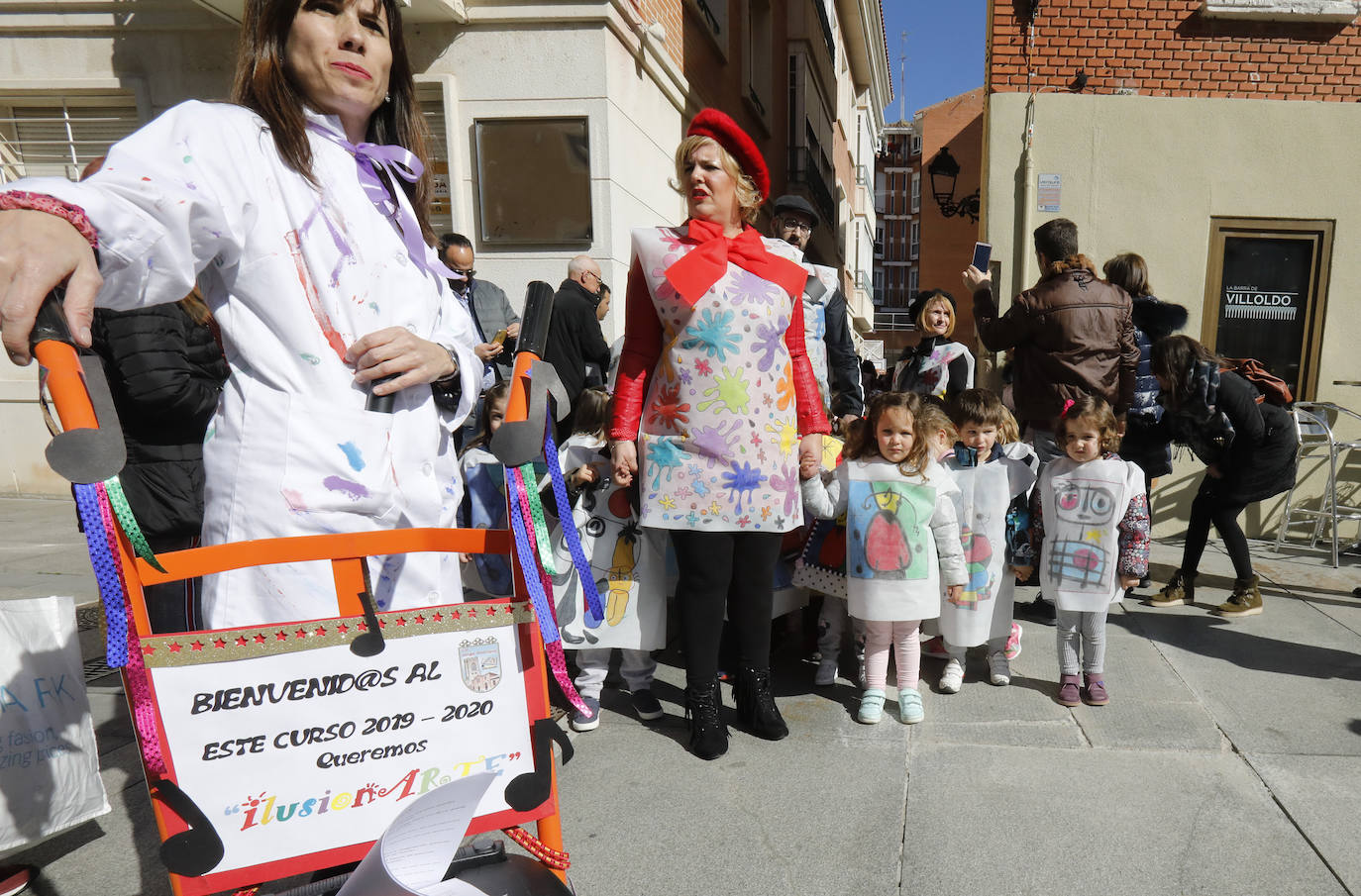 El colegio Jorge Manrique de Palencia vive el carnaval. 