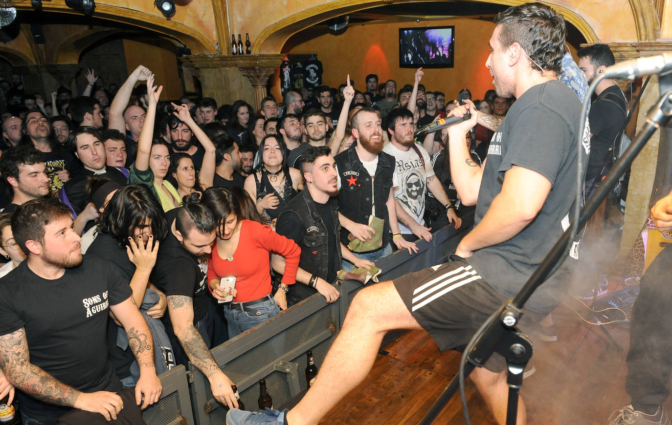 Actuación del grupo Sons of Aguirre en Valladolid. 