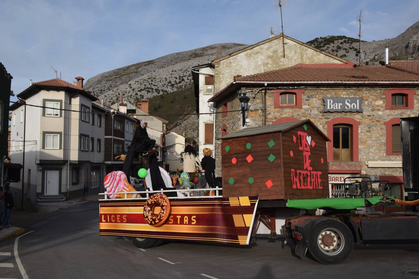 Carnaval en Velilla.