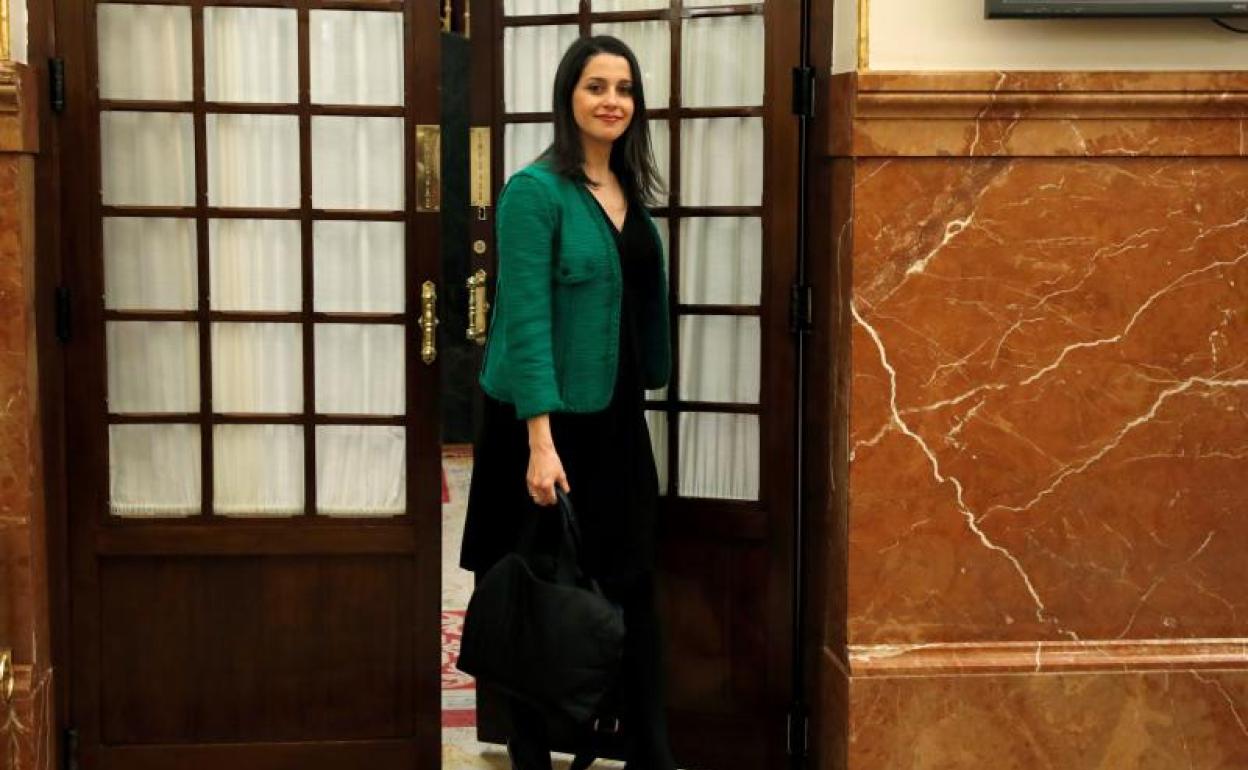 Inés Arrimadas, este miércoles durante el pleno de control al Gobierno en el Congreso de los Diputados.