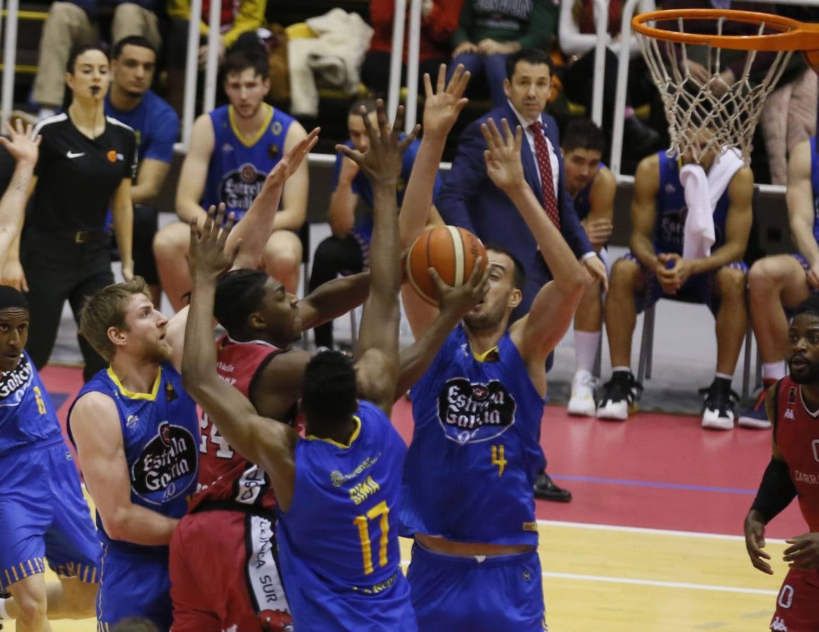 La dolorosa derrota en Lugo había sembrado una duda sobre el estado físico del equipo motivada por una merma en el ritmo y, sobre todo, en la intensidad atrás. Y ésta quedó sin despejar con un juego a ráfagas, sin continuidad y a expensas durante demasiados minutos de un rival muy justo de recursos.