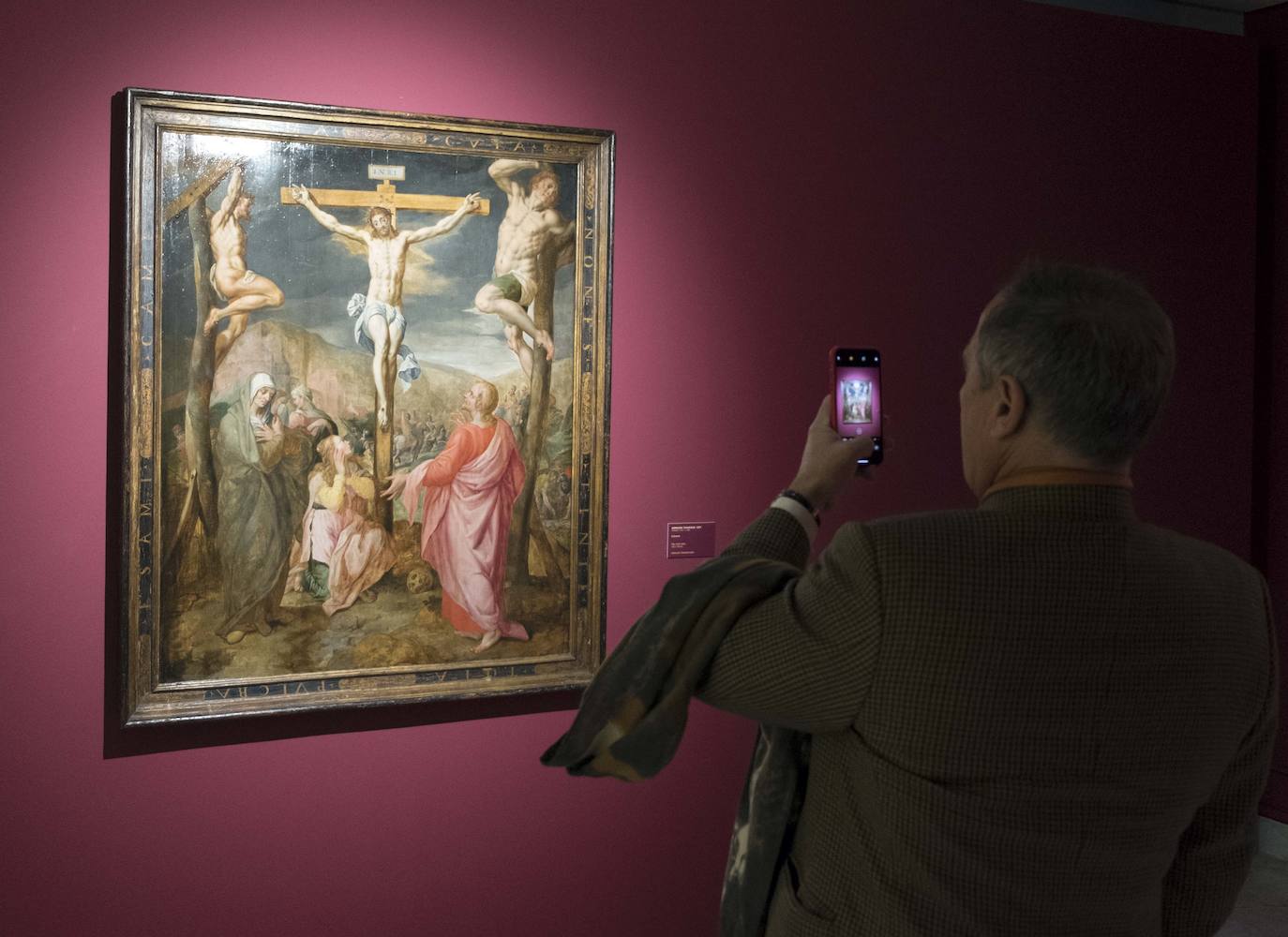 El Museo Art Nouveau y Art Decó - Casa Lis de Salamanca acoge la inauguración de la exposición ''De Rubens a Van Dyck. La pintura flamenca en la colección Gerstenmaier''. Al acto acudieron entre otros el alcalde, Carlos García Carbayo y el propietario de la colección, Rodolfo Gerstenmaier.